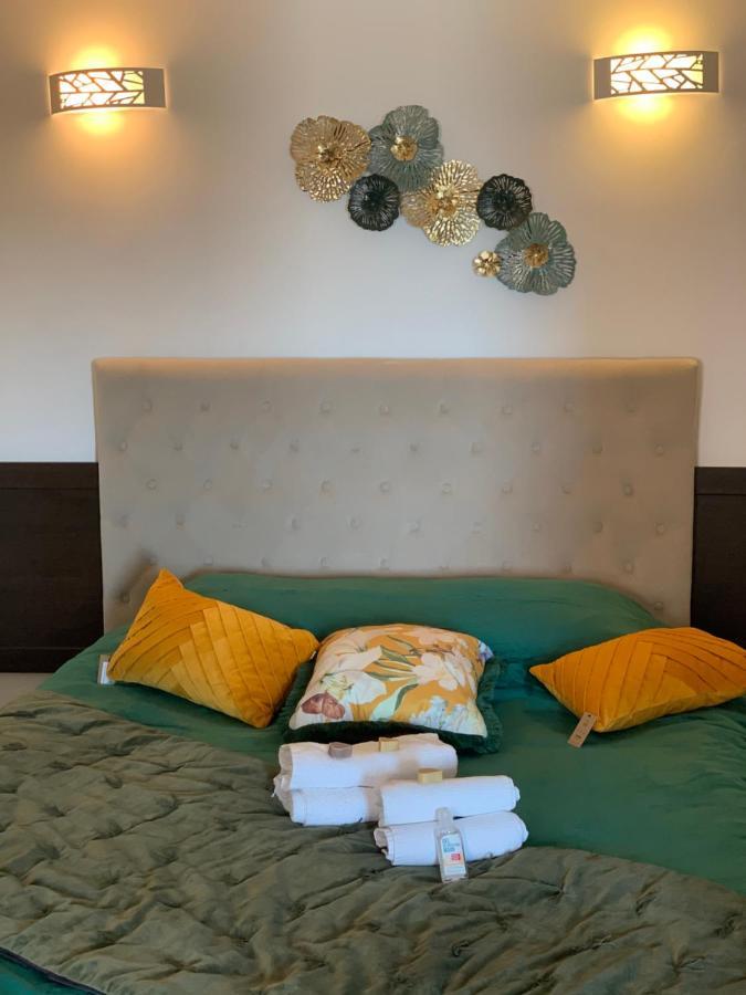 Grand studio, vue mer centre ville carte parking Sanary-sur-Mer Esterno foto