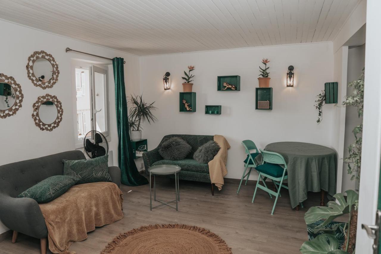 Grand studio, vue mer centre ville carte parking Sanary-sur-Mer Esterno foto